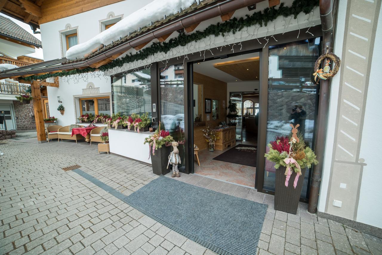 Hotel Pra Tlusel Selva di Val Gardena Exterior foto